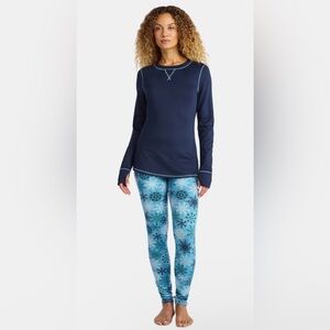 ClimateRight by Cuddl Duds Women's Base Layer Set Top Leggings Blue Snowflake XL